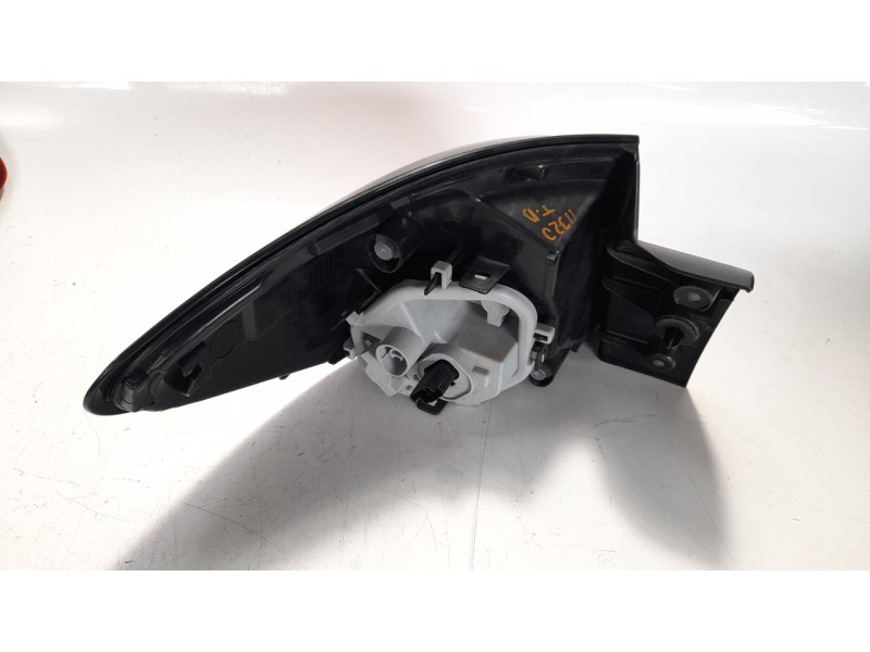 Recambio de piloto trasero derecho para renault captur 1.5 dci diesel fap energy referencia OEM IAM 265509762R 103F19971770 