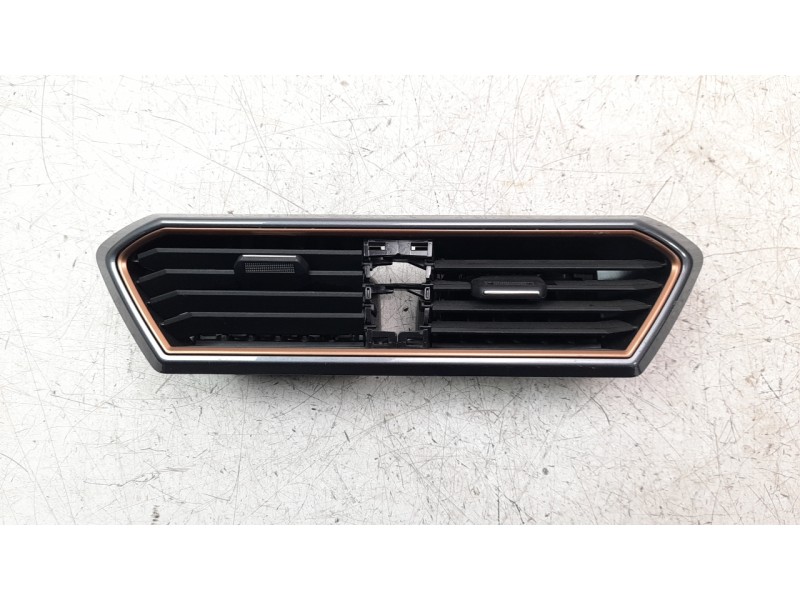 Recambio de aireador central para cupra formentor 1.5 tsi referencia OEM IAM 5FA819110  