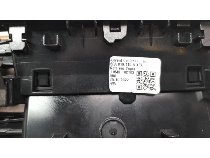 Recambio de aireador central para cupra formentor 1.5 tsi referencia OEM IAM 5FA819110  