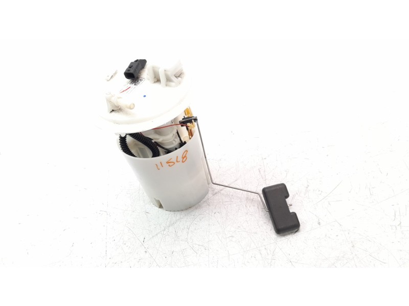 Recambio de bomba combustible para renault megane iv berlina 5p 1.2 tce energy referencia OEM IAM 172026203R  