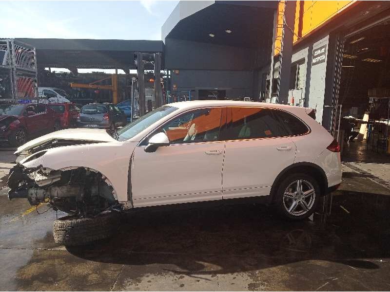 porsche cayenne (typ 92aa) del año 2011