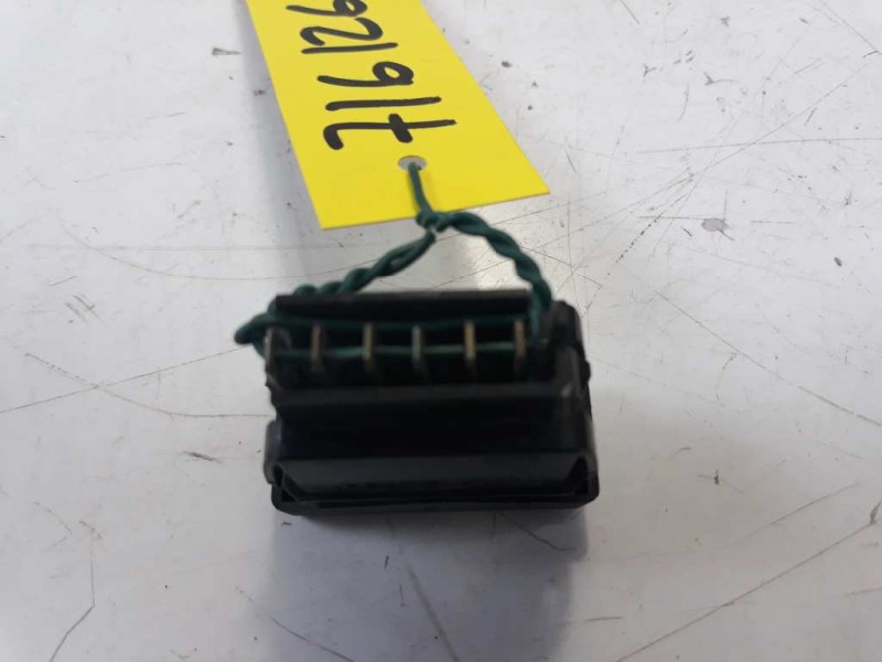 Recambio de mando elevalunas delantero izquierdo para renault 19 hatchback (b/c53) referencia OEM IAM   