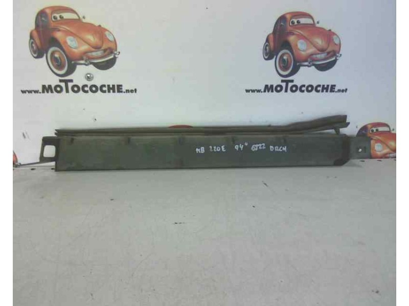 Recambio de moldura para mercedes-benz clase e (w124) berlina 2.2 cat referencia OEM IAM   6822