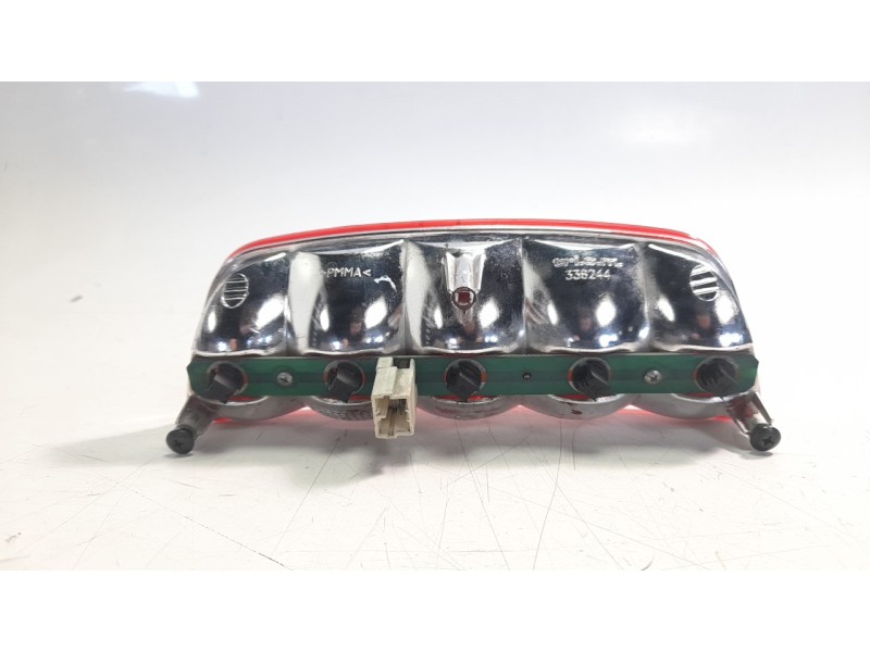 Recambio de piloto trasero central para piaggio (vespa) x9 referencia OEM IAM 338244  