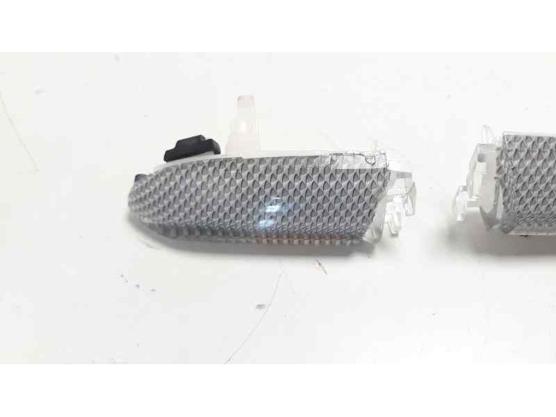 Recambio de moldura para audi a3 sportback (8va) ambiente referencia OEM IAM 8V1853189  