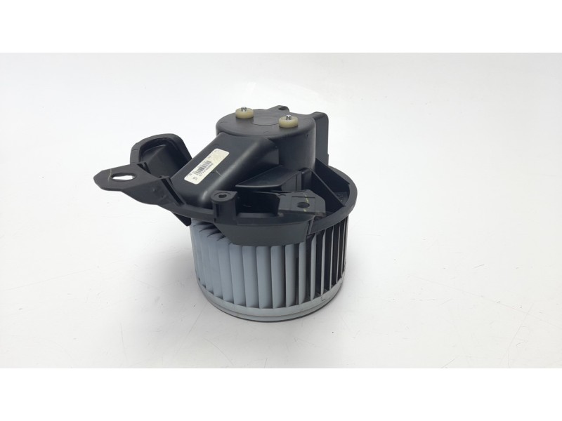 Recambio de ventilador calefaccion para fiat fiorino básico referencia OEM IAM 5T7430000 34027 