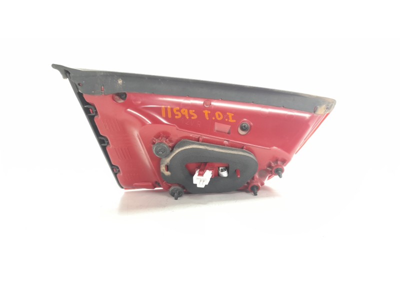 Recambio de piloto trasero derecho interior para kia niro referencia OEM IAM 92404G5500  