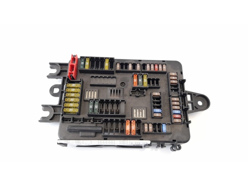 Recambio de caja reles / fusibles para bmw serie 1 lim. (f20) 118d referencia OEM IAM 926111102  