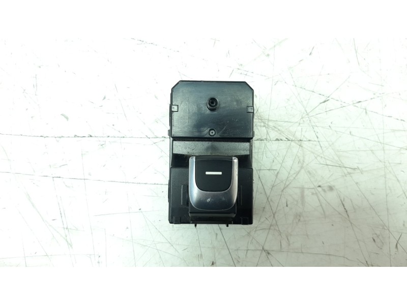 Recambio de mando elevalunas trasero derecho para kia sportage 1.7 crdi cat referencia OEM IAM 93580D9100  