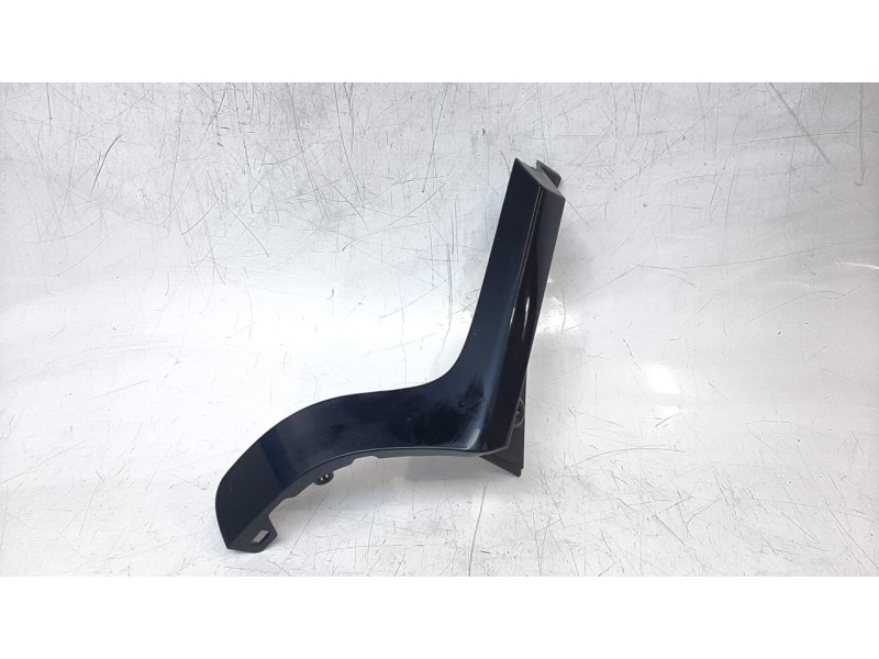 Recambio de molduras traseras para kia niro referencia OEM IAM 87362G5000  