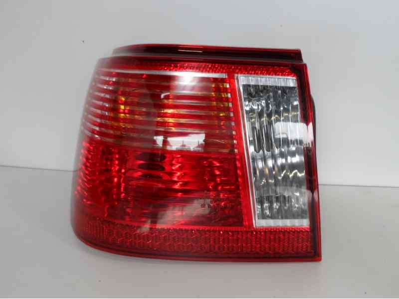 Recambio de piloto trasero izquierdo para seat ibiza (6k1) referencia OEM IAM 2201070 103F21120771 ST0314154