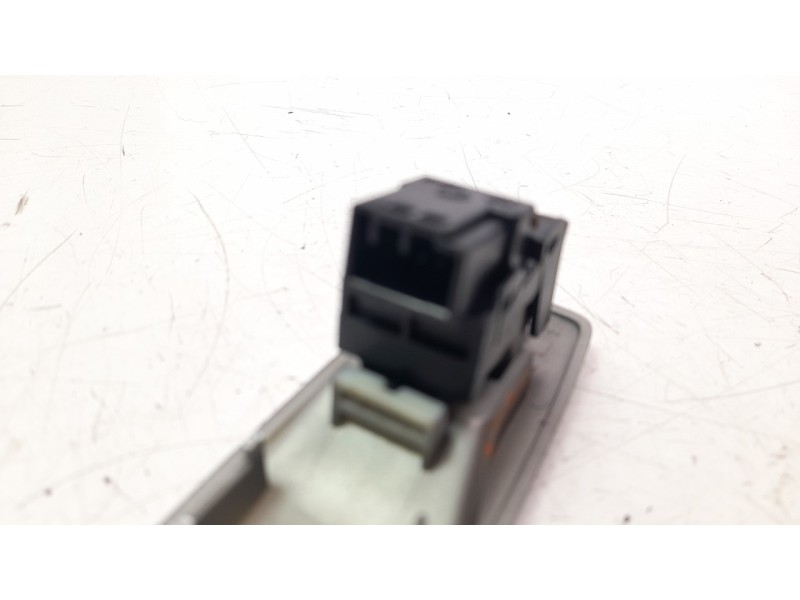 Recambio de mando elevalunas delantero derecho para jaguar xf 3.0 v6 diesel cat referencia OEM IAM 8X2314717AB  