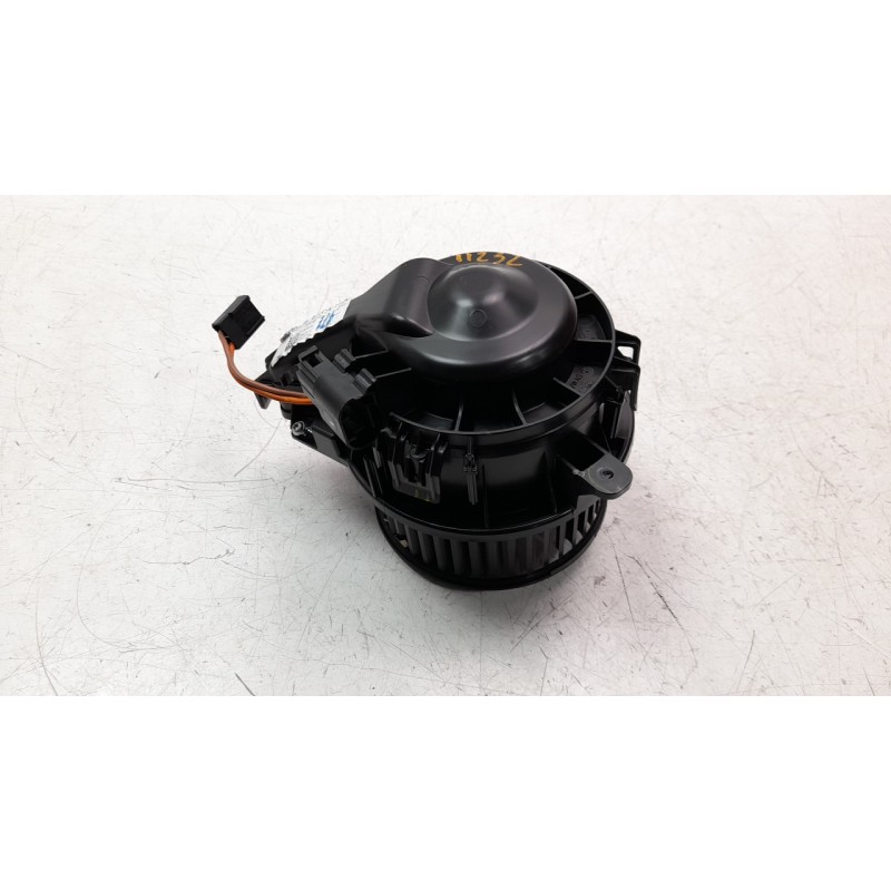 Recambio de ventilador calefaccion para audi a1 sportback (gba) 1.5 16v tsi act referencia OEM IAM 201820021A  