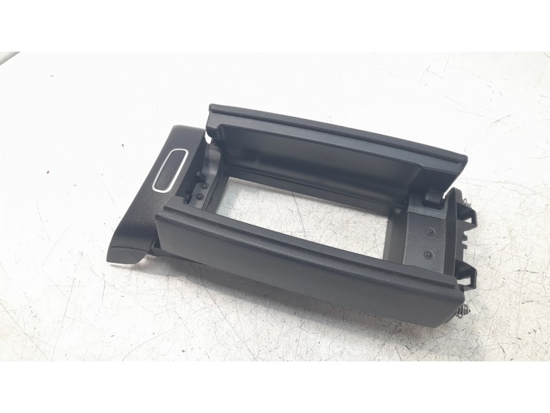 Recambio de apoyabrazos central para mercedes-benz clase a (bm 177) a 180 d (177.003) referencia OEM IAM 17768066039H15 E0517710