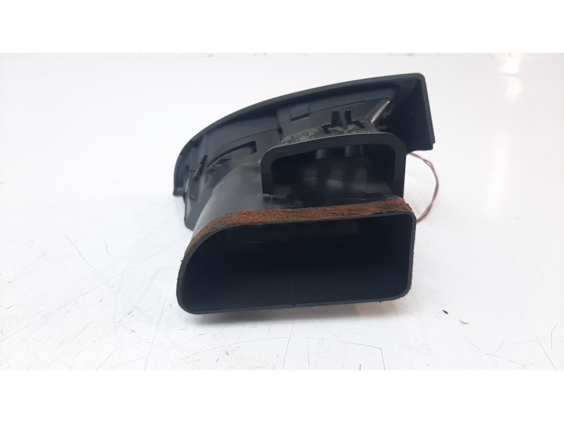 Recambio de rejilla aireadora para citroen c5 berlina 2.0 hdi referencia OEM IAM 8265G7  