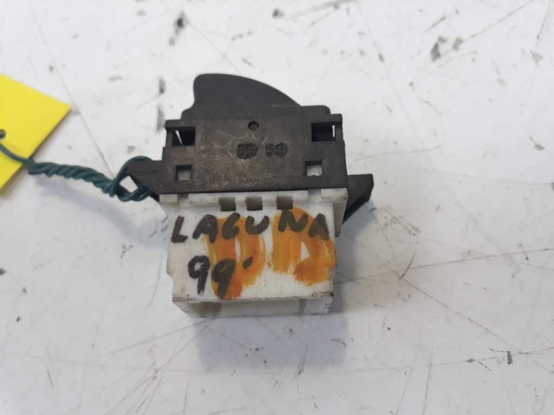 Recambio de mando elevalunas delantero derecho para renault laguna (b56) 1.8 cat referencia OEM IAM 7700417484  