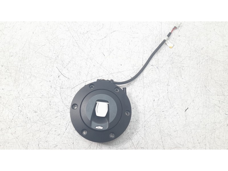 Recambio de tapon combustible para ktm 1290 super adventure wh 1290 superadventure s (2016) referencia OEM IAM 61907008000  