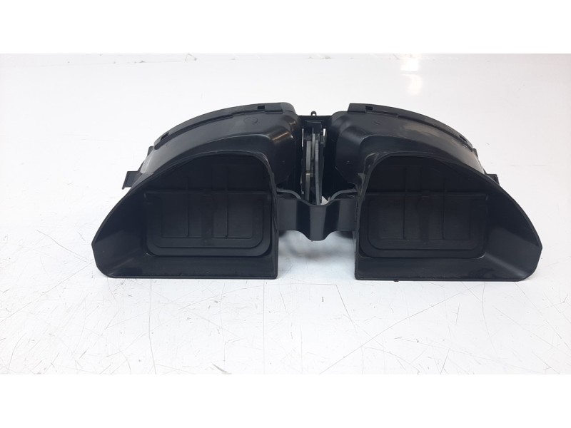 Recambio de rejilla aireadora para citroen c5 berlina 2.0 hdi referencia OEM IAM 8265J5  