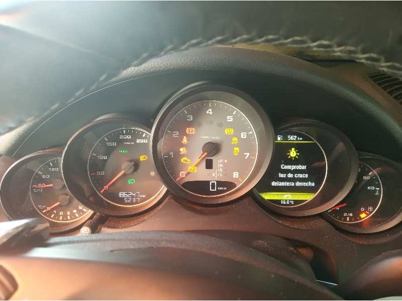 porsche cayenne (typ 92aa) del año 2011