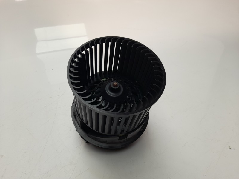Recambio de ventilador calefaccion para peugeot 208 style referencia OEM IAM 1608182080 VHF050007CP 34206