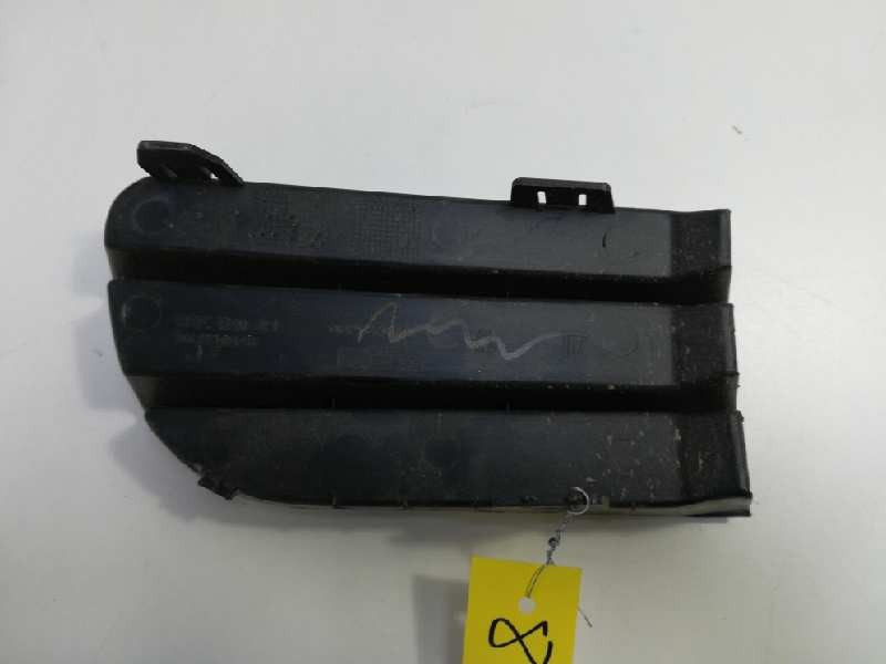 Recambio de rejilla paragolpes izquierda para renault megane ii berlina 5p referencia OEM IAM 7701474480  