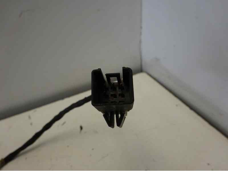 Recambio de mando elevalunas delantero derecho para opel corsa b referencia OEM IAM   