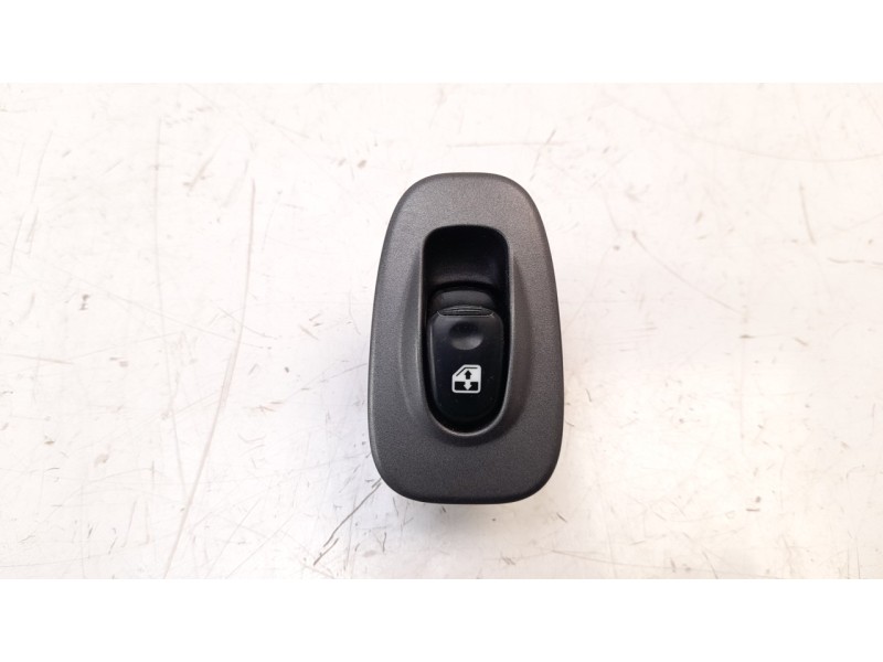 Recambio de mando elevalunas trasero derecho para hyundai accent (lc) 1.5 cat referencia OEM IAM   
