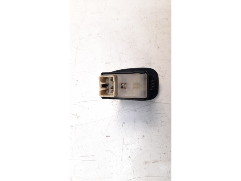 Recambio de mando elevalunas trasero derecho para hyundai accent (lc) 1.5 cat referencia OEM IAM   