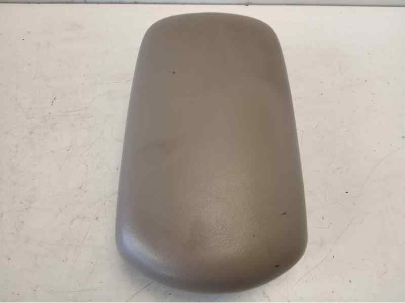 Recambio de apoyabrazos central para toyota rav 4 (a3) 2.2 d-cat referencia OEM IAM 5890742020  