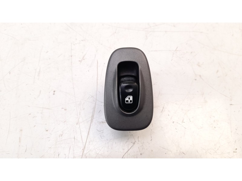 Recambio de mando elevalunas trasero izquierdo para hyundai accent (lc) 1.5 cat referencia OEM IAM   