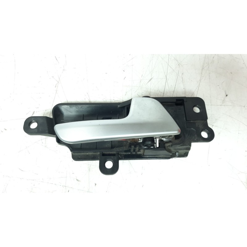 Recambio de maneta interior delantera derecha para kia sportage 1.7 crdi cat referencia OEM IAM 82623F1000  