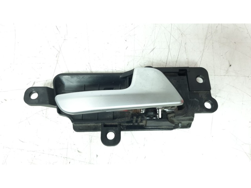 Recambio de maneta interior delantera derecha para kia sportage 1.7 crdi cat referencia OEM IAM 82623F1000  