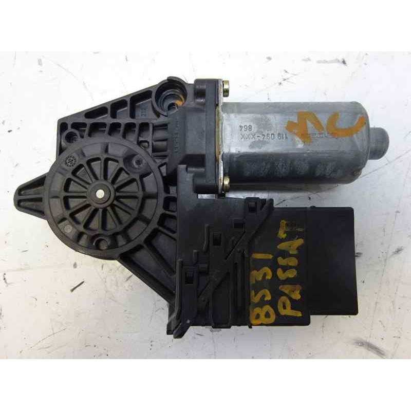 Recambio de motor elevalunas trasero derecho para volkswagen passat variant (3b5) 1.8 referencia OEM IAM 0130821696 101438202 11