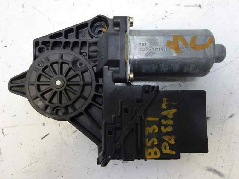Recambio de motor elevalunas trasero derecho para volkswagen passat variant (3b5) 1.8 referencia OEM IAM 0130821696 101438202 11