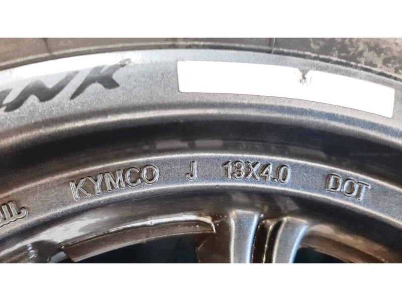 Recambio de llanta para kymco g-dink 125 referencia OEM IAM 44600LEA7305NHA  
