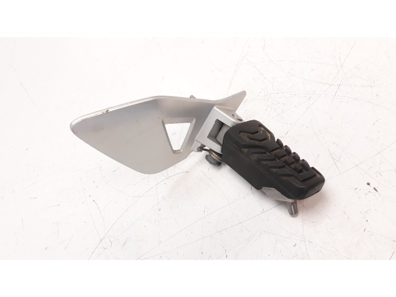 Recambio de estribo para bmw r 1200 rt r 1200 rt referencia OEM IAM 46718560382 8535642 