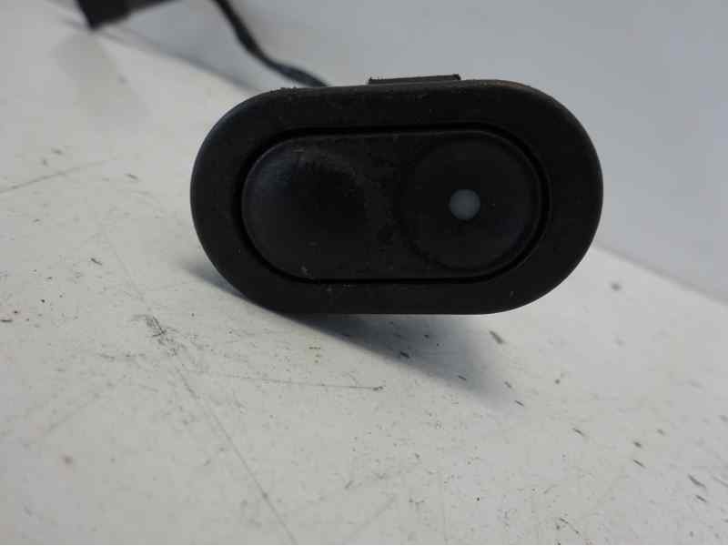 Recambio de mando elevalunas delantero derecho para opel corsa b referencia OEM IAM   
