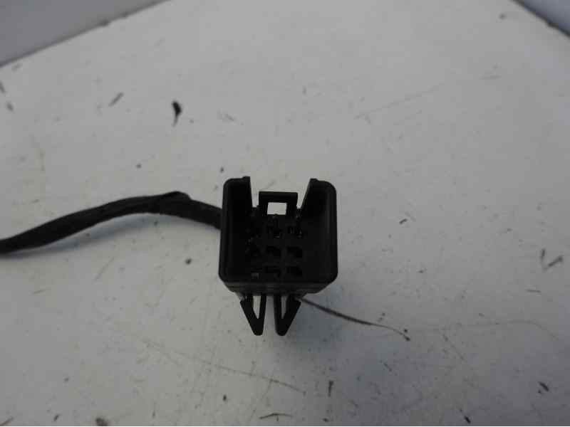 Recambio de mando elevalunas delantero derecho para opel corsa b referencia OEM IAM   