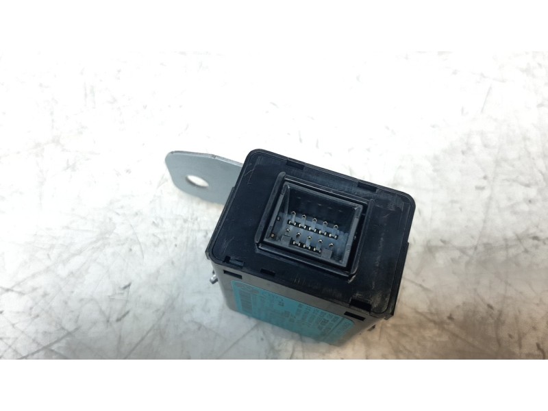 Recambio de modulo electronico para kia niro referencia OEM IAM 95420G2700  