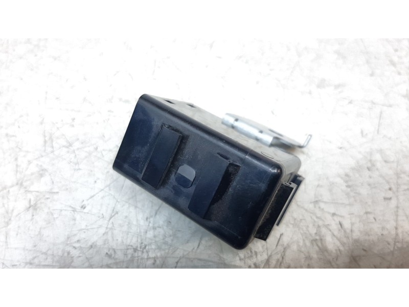 Recambio de modulo electronico para kia niro referencia OEM IAM 95420G2700  