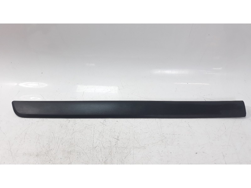 Recambio de moldura para renault kangoo 1.5 dci diesel fap referencia OEM IAM 808217103R  