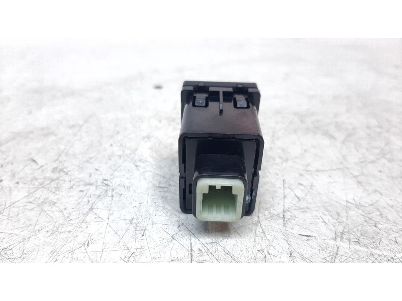 Recambio de warning para kia niro referencia OEM IAM 98790G500  