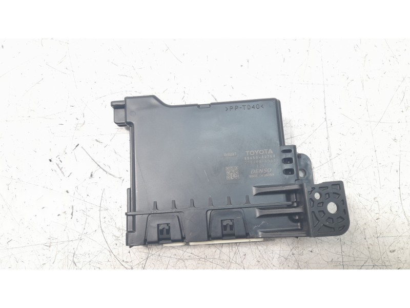 Recambio de modulo electronico para toyota rav4 referencia OEM IAM 8865042760  