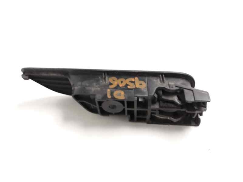 Recambio de maneta interior delantera izquierda para hyundai ix35 comfort 2wd referencia OEM IAM 826102S020RJ5  