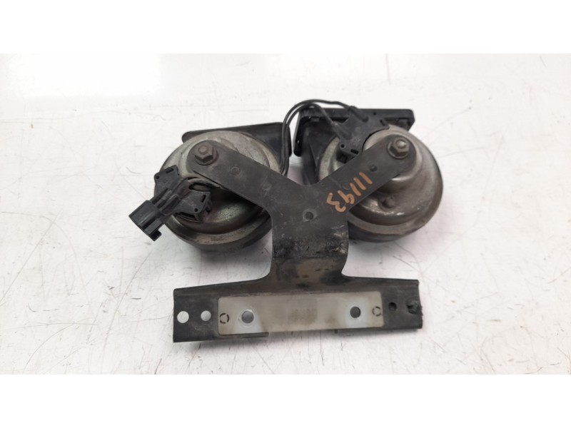 Recambio de claxon para land rover discovery 4 2.7 td v6 cat referencia OEM IAM 9H2213A803AA  