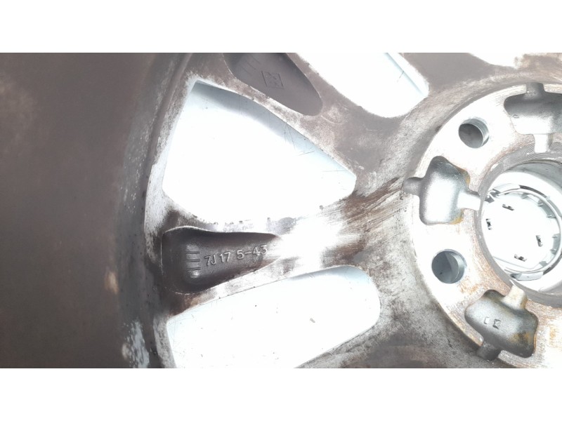 Recambio de llanta para renault megane iv berlina 5p 1.2 tce energy referencia OEM IAM 403005273R  