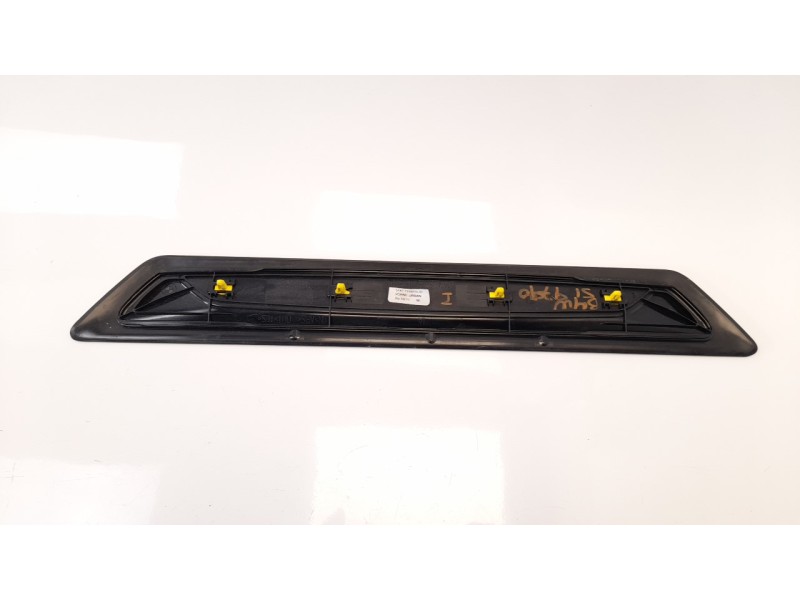 Recambio de moldura para bmw serie 1 lim. (f20) 118d referencia OEM IAM 7289215  