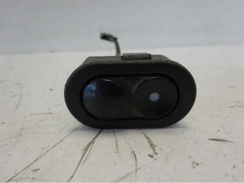 Recambio de mando elevalunas delantero izquierdo para opel corsa b referencia OEM IAM   