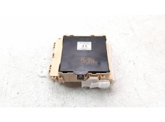 Recambio de caja reles / fusibles para toyota auris active referencia OEM IAM 8273012X81   2