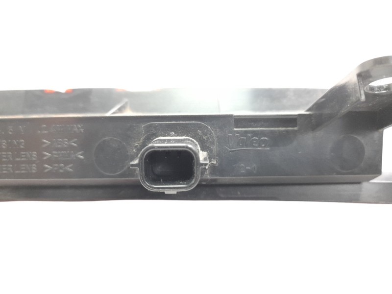 Recambio de luz central de freno para renault megane iv berlina 5p 1.2 tce energy referencia OEM IAM 265902759R 103F19960900 